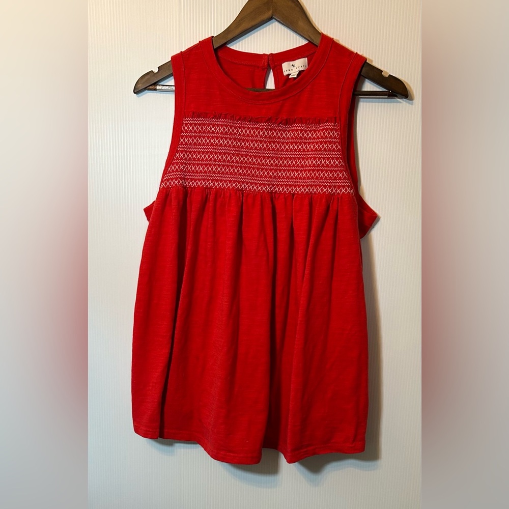 True Craft Red Smocked Babydoll Tank Top Size Large - Picture 2 of 8